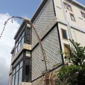 Griya 18 1, โรงแรม & ที่พัก Lalapan Spesial Mas Rizki