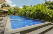 Swimming Pool 5 Pondok Anyar Hotel