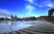 Swimming Pool 2 Grage Hotel Bengkulu