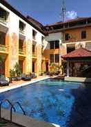 SWIMMING_POOL Nathan Hotel Kuta