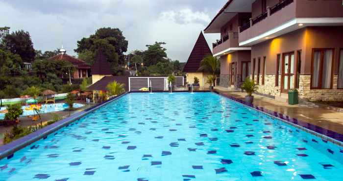 Exterior Bumi Gumati Convention Resort