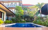 Swimming Pool 3 Putu Guest House 2