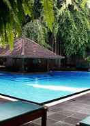 SWIMMING_POOL Puri Bambu Hotel