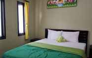 Kamar Tidur 3 Cinthya Guesthouse