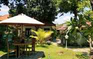 Lobi 5 Cinthya Guesthouse