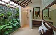 In-room Bathroom 3 Alam Sari Resort and Spa