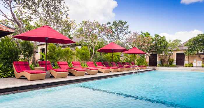 Swimming Pool Aldeoz Grand Kancana Villa