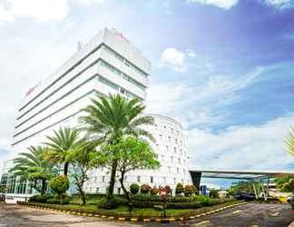 Bên ngoài 2 d'primahotel Tangerang