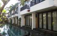 Swimming Pool 2 Seminyak Townhouse Bali
