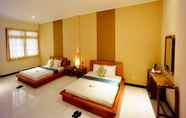 Bedroom 6 Puri Bening Hayato Hotel