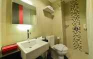 Toilet Kamar 5 D Hotel Jakarta