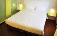 Kamar Tidur 7 Everbright Hotel Ambon