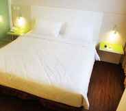 Bedroom 7 Everbright Hotel Ambon