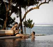 Kolam Renang 5 The Royal Santrian Luxury Beach Villas