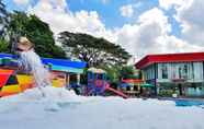 Swimming Pool 4 The Jhons Cianjur Aquatic Resort 