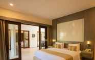 Kamar Tidur 2 Luxotic Private Villa and Resort