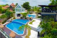 Bangunan Luxotic Private Villa and Resort
