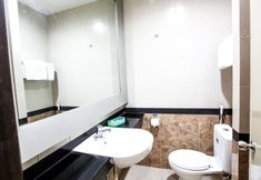 In-room Bathroom 7 Wisata Hotel Palembang