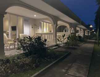 Luar Bangunan 2 Graha Ayu Hotel