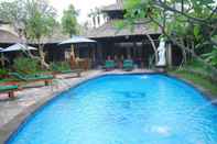 Swimming Pool OYO 3419 Casa Ganesha Hotel