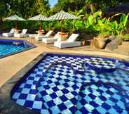 Swimming Pool 5 Inna Sindhu Beach Hotel & Resort
