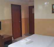 Bedroom 6 Batam Star Hotel