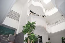 外部的 Hotel Pangrango 3