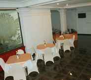 Restaurant 6 Hotel Pangrango 3