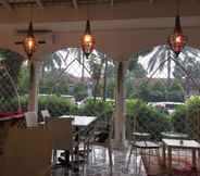 Bar, Cafe and Lounge 5 Hotel Pangrango 3