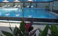 Swimming Pool 5 Sylvia Hotel Maumere