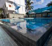 Swimming Pool 2 Sylvia Hotel Maumere