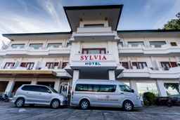 Sylvia Hotel Maumere, Rp 444.675