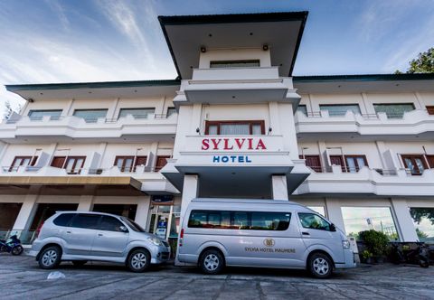 Exterior Sylvia Hotel Maumere