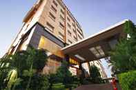 Exterior Grand Basko Hotel Padang