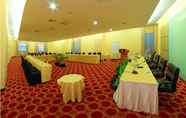 Functional Hall 7 Grand Basko Hotel Padang