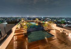 Swimming Pool 7 Ascent Hotel & Cafe Malang (Formely Maxone Ascent Hotel Malang)