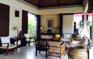 Lobby 2 D'Alang Alang Villas