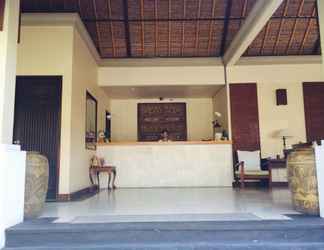 Lobby 2 D'Alang Alang Villas