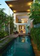 SWIMMING_POOL hu'u Villas Seminyak