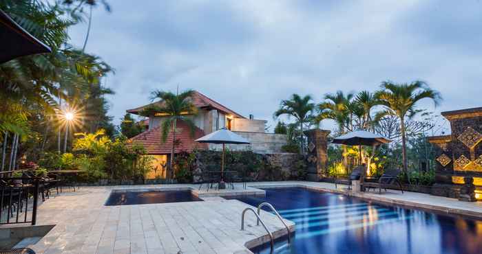 Swimming Pool Taman Harum Cottages