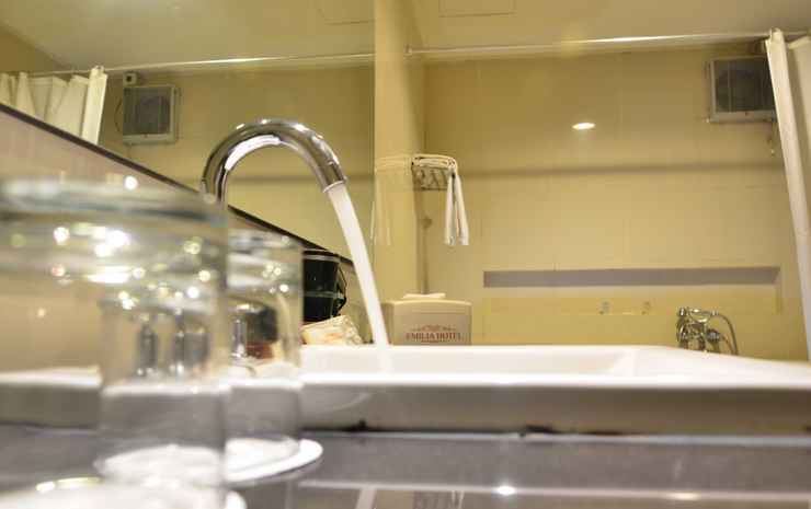 Emilia Hotel by Amazing Palembang - Superior Room Only - Non Smoking Superior Room Only - Non Smoking