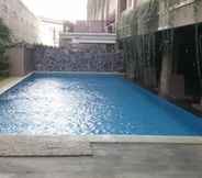 Swimming Pool 4 Koi Hotel & Residence