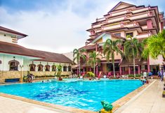 Kolam Renang 2 Abadi Hotel Convention Center Jambi