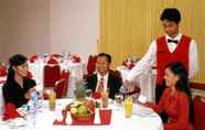 Restaurant 3 Abadi Hotel Lubuk Linggau By Tritama Hospitality