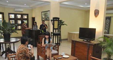 ロビー 2 Sentana Mulia Hotel