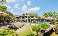 Kolam Renang 7 Grand Balisani Suites