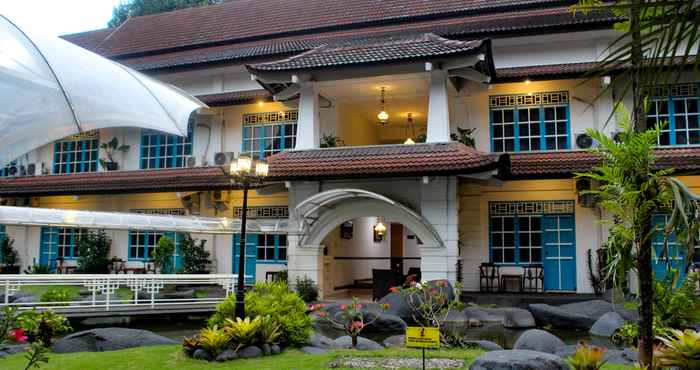 Exterior Hotel Merdeka Kediri