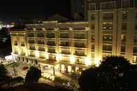 ภายนอกอาคาร M Regency Makassar