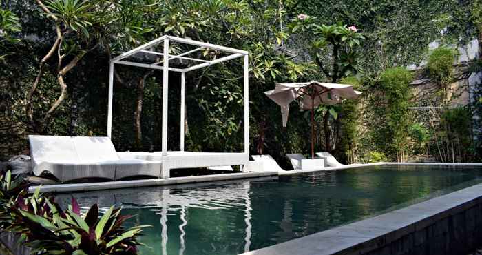 Swimming Pool Legian Cozy