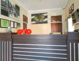 Lobi 2 OYO 2191 Hotel Ganisfa